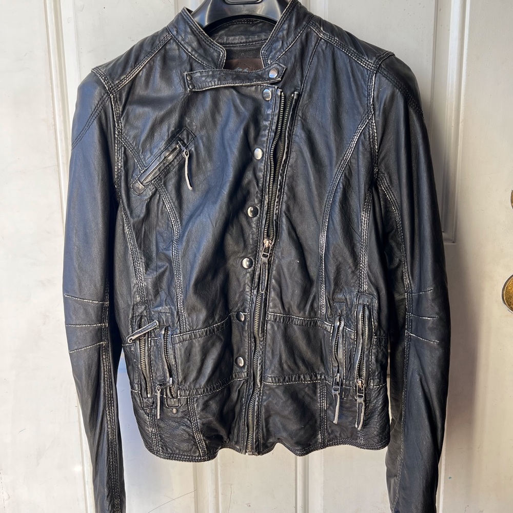 Emilie D. Leather jacket